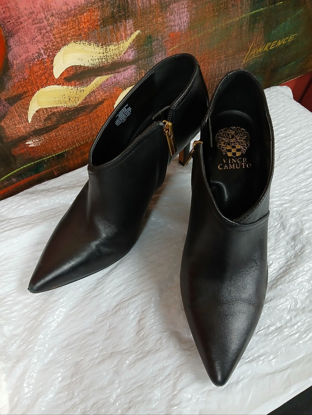 Vince Camuto Kaparine Black Leather Pointed Toe Ankle Booties 9M